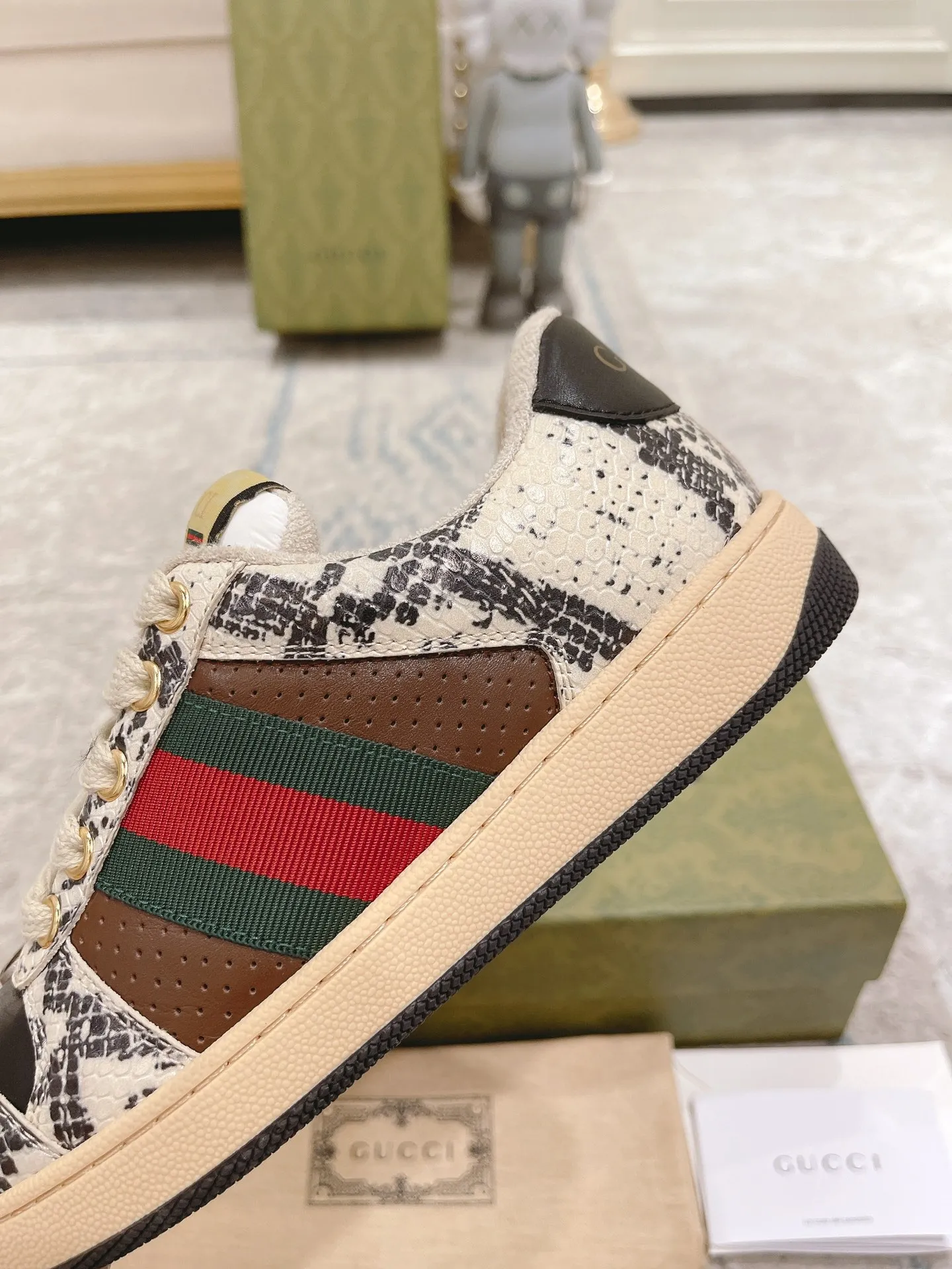 👟👟Ex-factory price 480👟👟 Couple style👫Gucci Gucci ❗️❗️New order shipped Original development Private mold making Correct last shape Hand-polished and distressed effect Correct details Complete accessories Imported leather/original towel lining crafted with craftsmanship Same size for men and women: 35-44